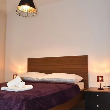 Three Complex With Private Pool Appartement Tribalj