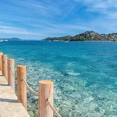 Three Complex With Private Pool Appartement Tribalj